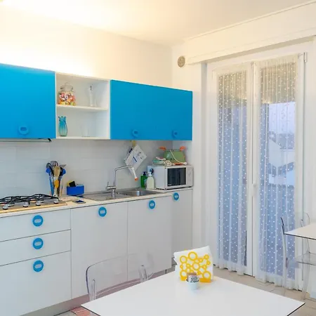 Marconi 1, 2, 3 Casa Stella * Верона