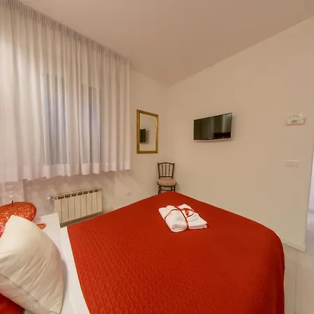 Marconi 1, 2, 3 Casa Stella Апартаменты *
